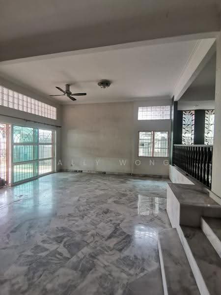 Semi-Detached House for Sale in Taman Universiti Indah (Seri Kembangan) - Sally Wong - Living Room - PropertyGuru.com.my