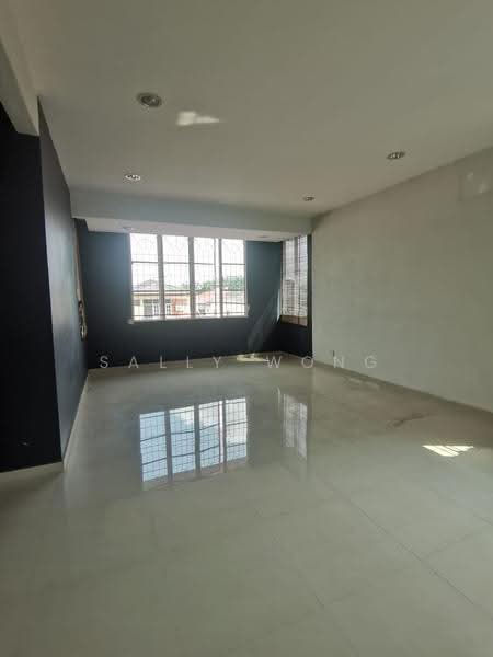 Semi-Detached House for Sale in Taman Universiti Indah (Seri Kembangan) - Sally Wong - Interior - PropertyGuru.com.my
