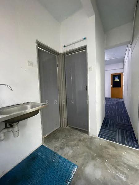 Shop for Rent in Bandar Bukit Puchong (Puchong) - Jarren Tan - Corridor - PropertyGuru.com.my