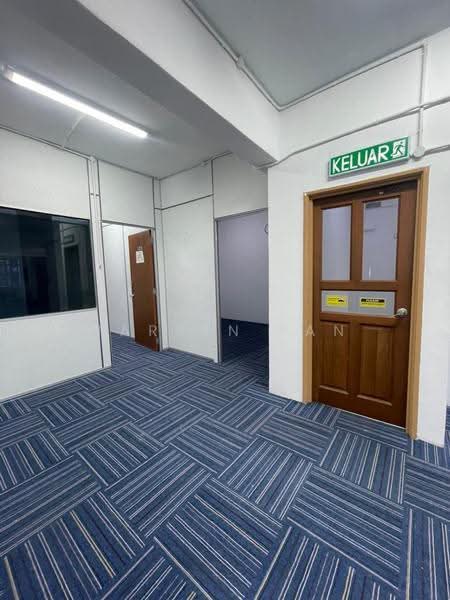 Shop for Rent in Bandar Bukit Puchong (Puchong) - Jarren Tan - Interior - PropertyGuru.com.my