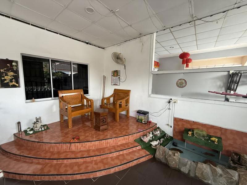 Rumah Teres 1-Tingkat untuk Dijual di Taman Sri Panchor (Batu Pahat) - Lee Kee - Living Room - PropertyGuru.com.my