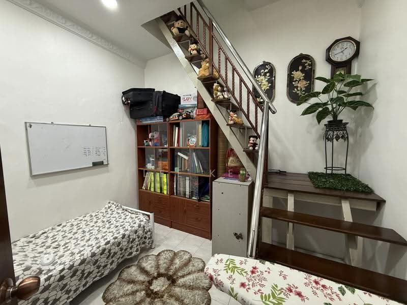 Rumah Teres 1-Tingkat untuk Dijual di Taman Sri Panchor (Batu Pahat) - Lee Kee - Bedroom - PropertyGuru.com.my
