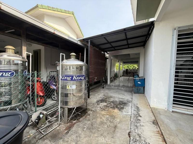 Rumah Berkembar untuk Dijual di Telok Panglima Garang (Selangor) - Mohd Hazlan bin Mohd Sopi - Exterior - PropertyGuru.com.my