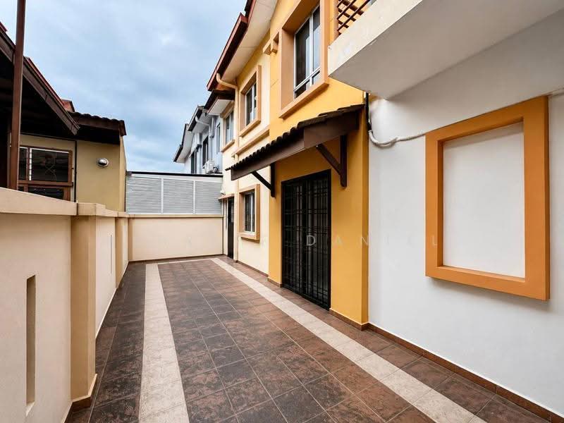 Semi-Detached House for Sale in Setia Impian (Setia Alam) - Ashraff Daniel - Exterior - PropertyGuru.com.my