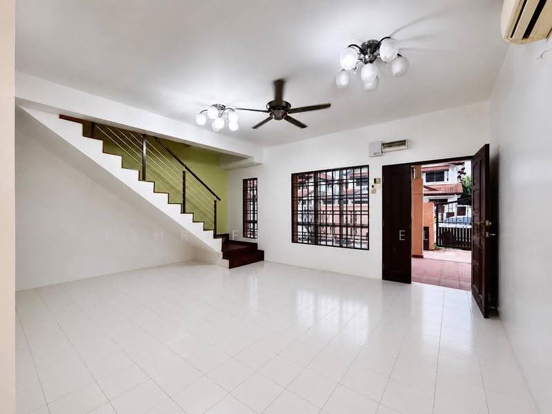 Semi-Detached House for Sale in Setia Impian (Setia Alam) - Ashraff Daniel - Living Room - PropertyGuru.com.my