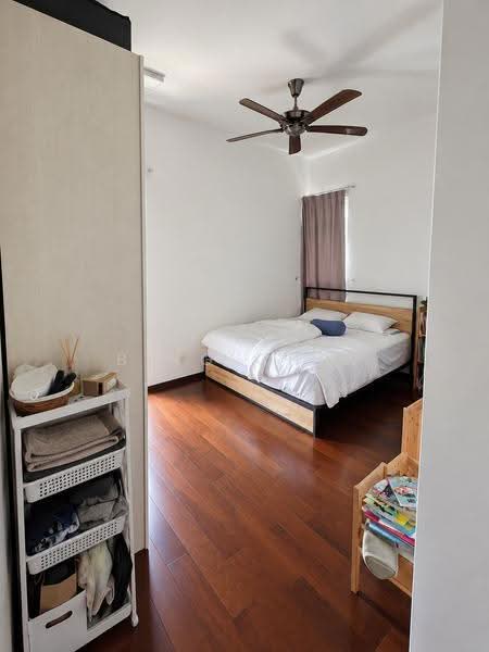 Condominium for Sale at The Breezeway - Bing Cher - Bedroom - PropertyGuru.com.my