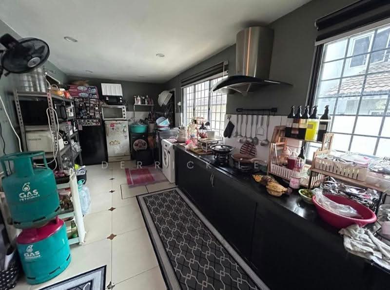 Rumah Teres 2-Tingkat untuk Dijual di Usj 5 (Subang Jaya) - Derrick Lee - Kitchen - PropertyGuru.com.my