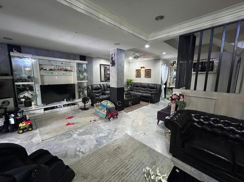 Rumah Teres 2-Tingkat untuk Dijual di Usj 5 (Subang Jaya) - Derrick Lee - Living Room - PropertyGuru.com.my