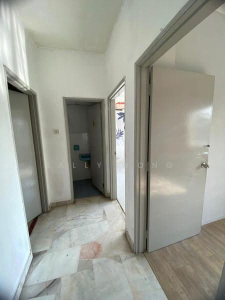 Apartment for Sale at Pangsapuri Bayu - Sally Wong - Interior - PropertyGuru.com.my