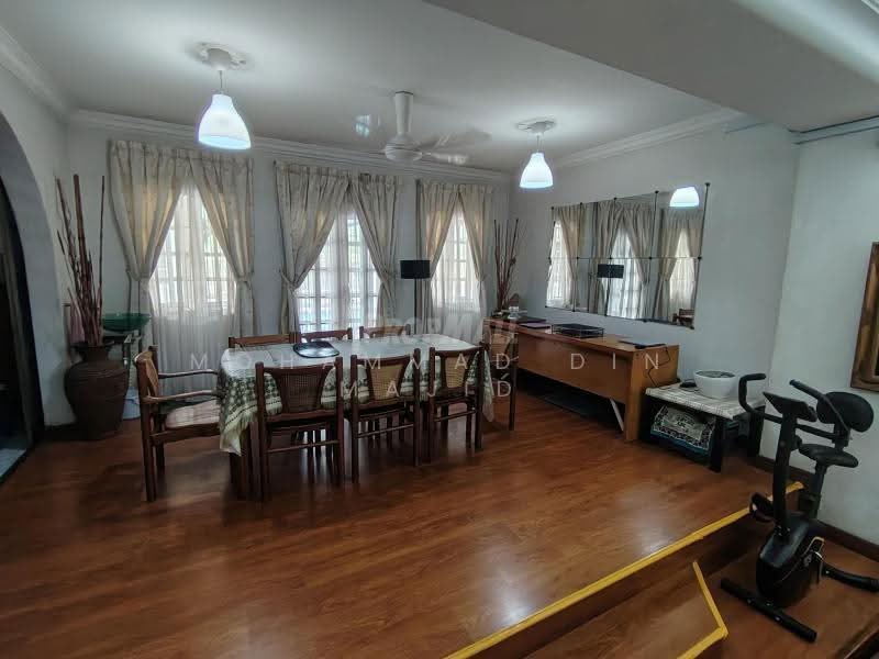 Bungalow House for Sale in SS19 (Subang Jaya) - Mohammad Din Majid - Dining Room - PropertyGuru.com.my