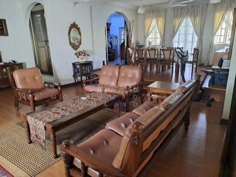 Bungalow House for Sale in SS19 (Subang Jaya) - Mohammad Din Majid - Living Room - PropertyGuru.com.my