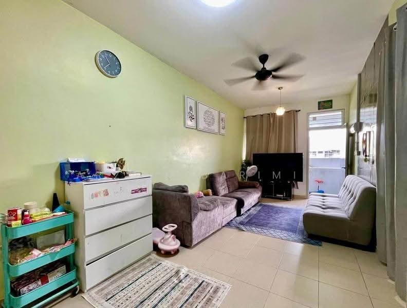 Townhouse for Sale in Taman Adda Heights (Tebrau) - Arzaim Barimin - Living Room - PropertyGuru.com.my