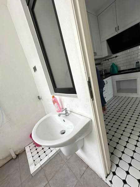 Condominium for Rent at Oasis - Kelvin Chong - Kitchen - PropertyGuru.com.my
