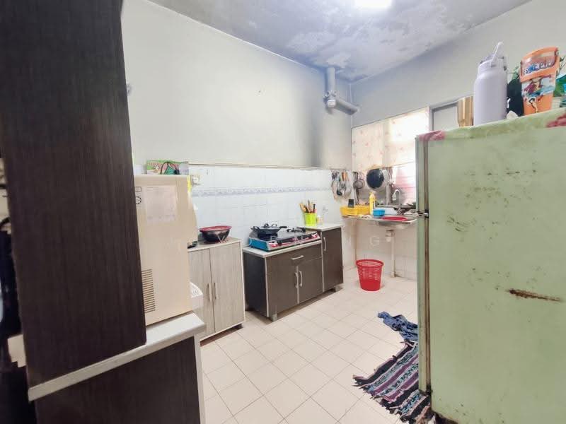 Condominium for Sale at Selesa Puteri Condominium - Jayden Ng - Kitchen - PropertyGuru.com.my