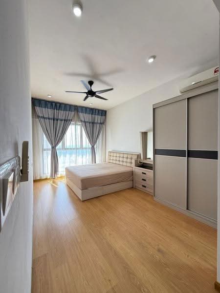 Kondominium untuk Disewa di Royal Strand @ Country Garden Danga Bay - Nam YC - Bedroom - PropertyGuru.com.my