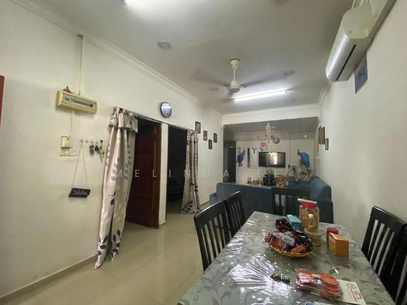 1-storey Terraced House for Sale in Taman Aman (Senai) - Melinda Ee - Living Room - PropertyGuru.com.my