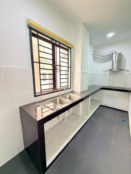 Rumah Teres untuk Dijual di Skudai (Johor) - Zen Wong - Kitchen - PropertyGuru.com.my