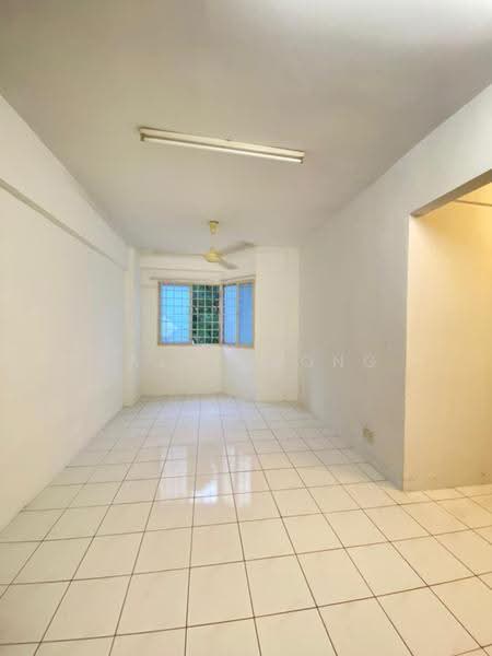Apartment for Sale at Pangsapuri Vista Serdang - Sally Wong - Living Room - PropertyGuru.com.my