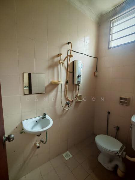 2-storey Terraced House for Sale in Taman Suria (Bandar Sungai Long) - Candy Soon - Bathroom - PropertyGuru.com.my