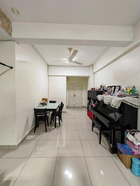 Condominium for Sale at Park 51 Residency - Jarren Tan - Living Room - PropertyGuru.com.my