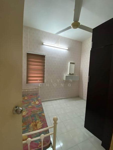 Pangsapuri untuk Disewa di Alpine Village - Kelvin Chong - Bedroom - PropertyGuru.com.my