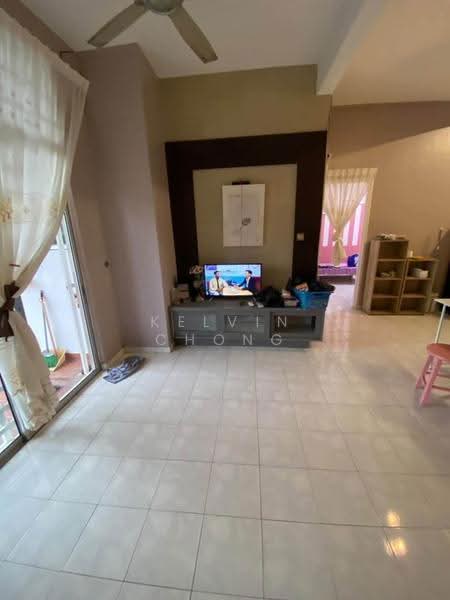 Pangsapuri untuk Disewa di Alpine Village - Kelvin Chong - Living Room - PropertyGuru.com.my