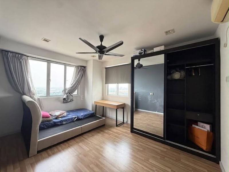 Kediaman Servis untuk Disewa di Main Place Residence - Kenix Lee - Bedroom - PropertyGuru.com.my