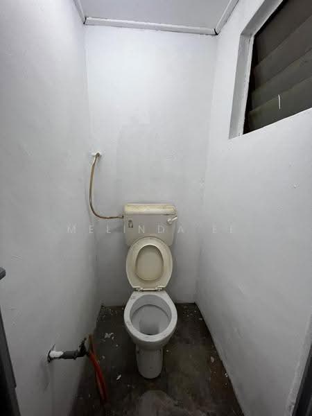 Rumah Teres 2-Tingkat untuk Dijual di Taman Muhibbah (Senai) - Melinda Ee - Bathroom - PropertyGuru.com.my