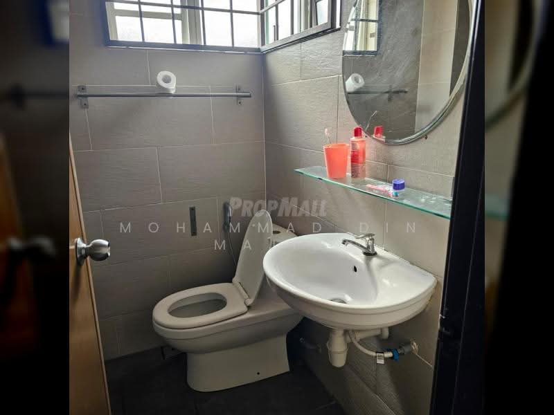 2-storey Terraced House for Sale in Putra Heights (Subang Jaya) - Mohammad Din Majid - Bathroom - PropertyGuru.com.my
