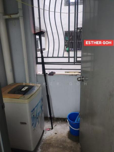 Pangsapuri untuk Dijual di Pangsapuri Suria 1 Batu Kawan - Esther Goh - Balcony - PropertyGuru.com.my