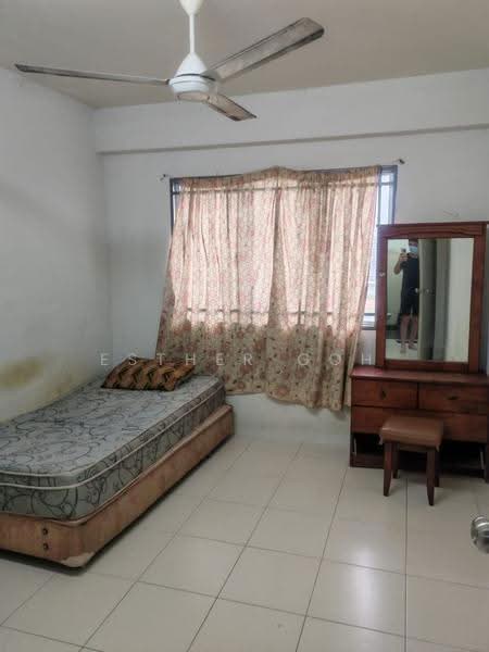 Pangsapuri untuk Dijual di Pangsapuri Suria 1 Batu Kawan - Esther Goh - Bedroom - PropertyGuru.com.my