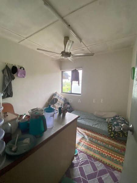 Rumah Teres 2-Tingkat untuk Dijual di Taman Muhibbah (Senai) - Melinda Ee - Bedroom - PropertyGuru.com.my