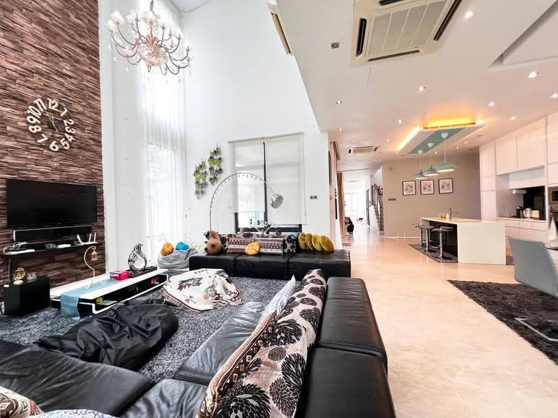 Bungalow House untuk Dijual di Seksyen U9 (Shah Alam) - Haslin Saleh - Living Room - PropertyGuru.com.my