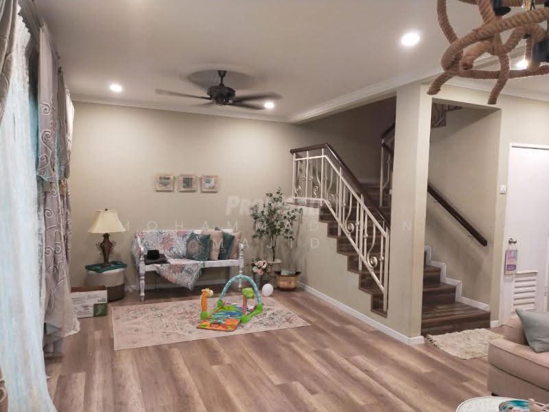 Rumah Teres 2.5-Tingkat untuk Dijual di Putra Heights (Subang Jaya) - Mohammad Din Majid - Living Room - PropertyGuru.com.my
