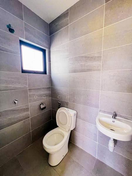 2-storey Terraced House for Sale in Puncak Alam (Selangor) - Dc Cheng - Bathroom - PropertyGuru.com.my