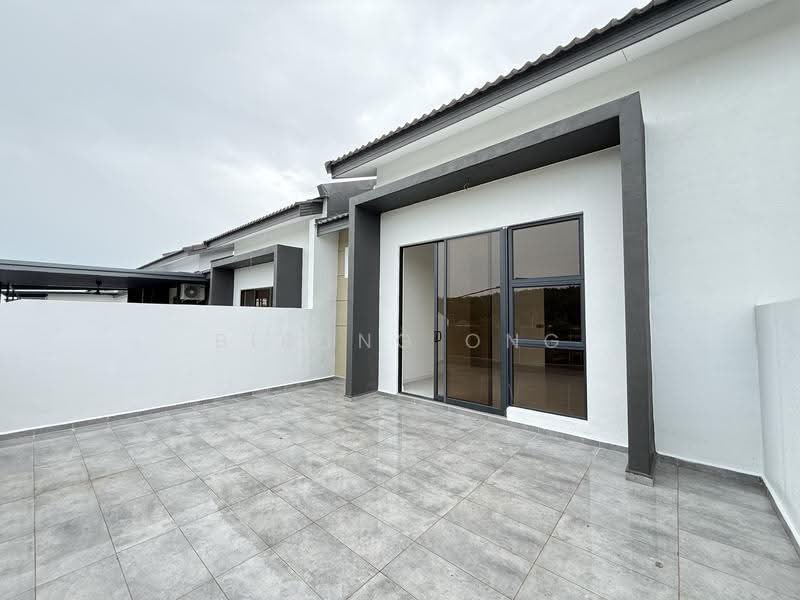 2-storey Terraced House for Sale in Bukit Katil (Melaka) - Bibong Ong - Exterior - PropertyGuru.com.my