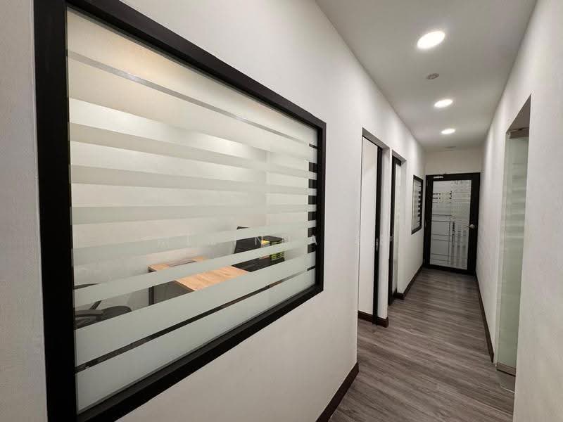 Shop / Office for Sale in Taman Bahagia (Senai) - Melinda Ee - Corridor - PropertyGuru.com.my