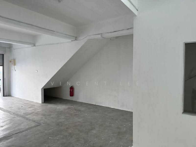 Shop for Rent in Taman Lestari Perdana (Seri Kembangan) - Vincent Lee - Interior - PropertyGuru.com.my