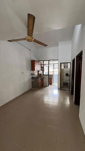1-storey Terraced House for Rent in Permas Jaya (Johor) - Khoo . - Kitchen - PropertyGuru.com.my