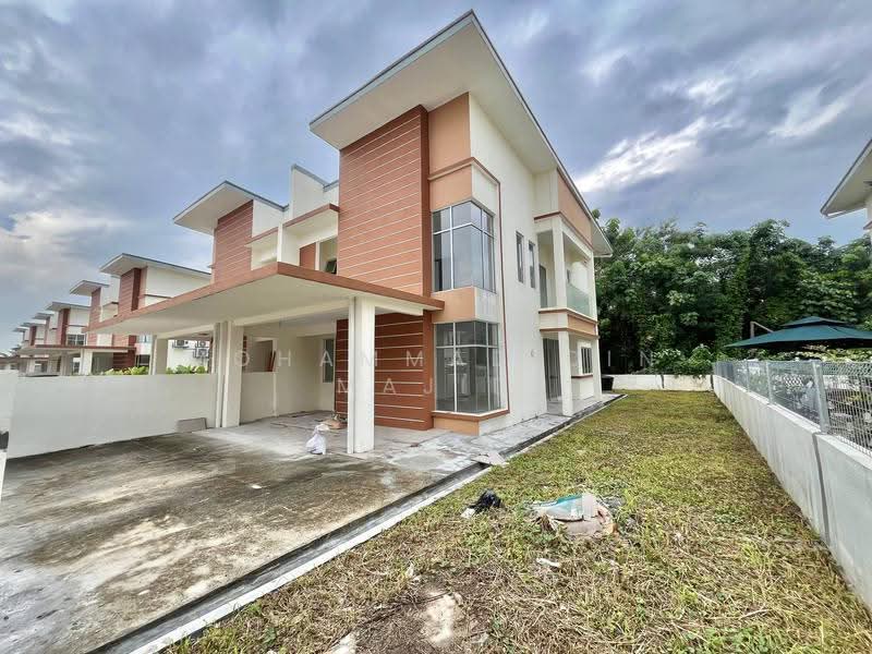 Rumah Berkembar untuk Dijual di Shah Alam (Selangor) - Mohammad Din Majid - Exterior - PropertyGuru.com.my