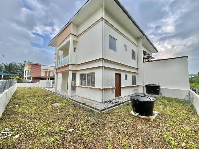 Rumah Berkembar untuk Dijual di Shah Alam (Selangor) - Mohammad Din Majid - Exterior - PropertyGuru.com.my