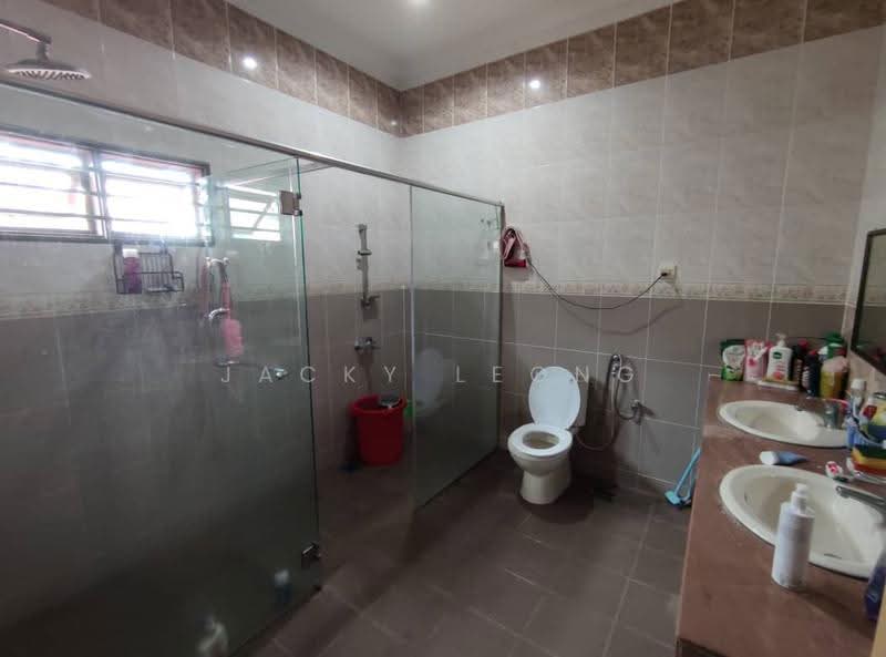 Bungalow House for Sale in SS1 (Petaling Jaya) - Jacky Leong - Bathroom - PropertyGuru.com.my