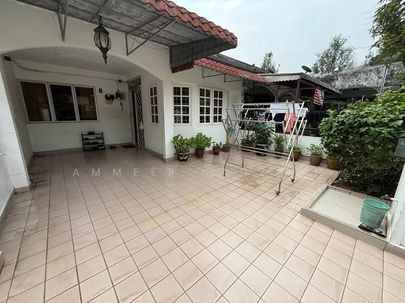 1-storey Terraced House for Sale in Ampang (Kuala Lumpur) - Ammeer Nadzrai - Exterior - PropertyGuru.com.my