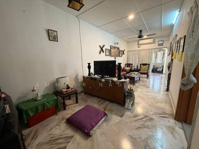 1-storey Terraced House for Sale in Ampang (Kuala Lumpur) - Ammeer Nadzrai - Living Room - PropertyGuru.com.my