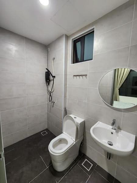 Service Residence for Rent at B11 Parkland Residence - JJ Lim - Bathroom - PropertyGuru.com.my