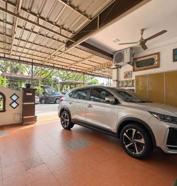 Rumah Teres untuk Dijual di Taman Pulai Indah (Johor Bahru) - Arzaim Barimin - Car Park - PropertyGuru.com.my