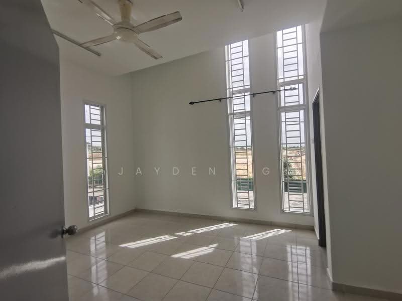 2-storey Terraced House for Sale in Bandar Layangkasa (Pasir Gudang) - Jayden Ng - Interior - PropertyGuru.com.my