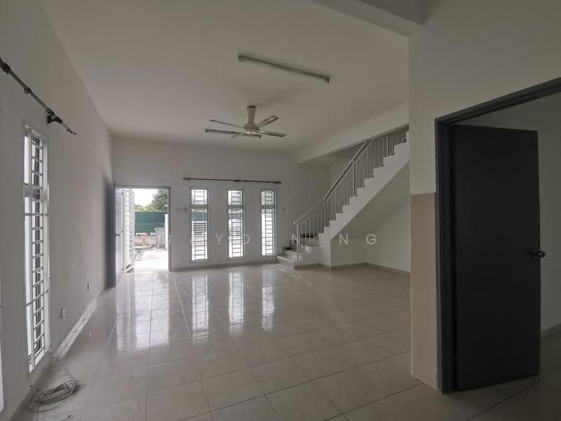 2-storey Terraced House for Sale in Bandar Layangkasa (Pasir Gudang) - Jayden Ng - Living Room - PropertyGuru.com.my
