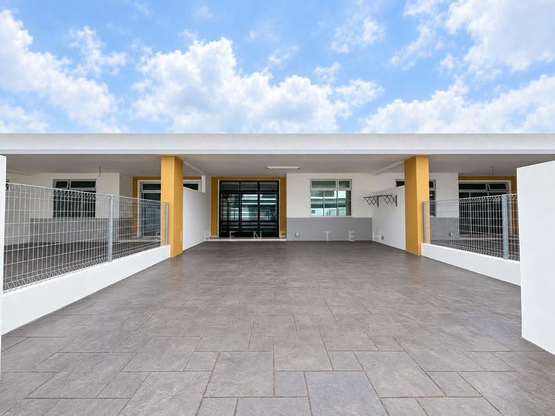 1-storey Terraced House for Rent in Bandar Putra Kulai (Kulai) - Serene Teh - Exterior - PropertyGuru.com.my