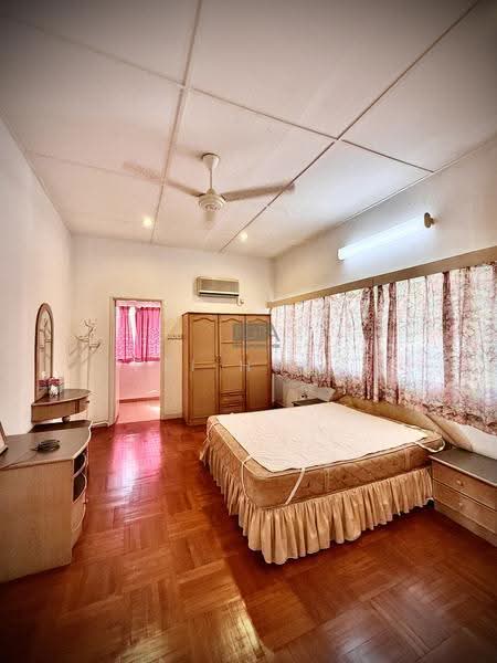 Bungalow House for Sale in Tanjung Tokong (Penang) - Pei Hong - Bedroom - PropertyGuru.com.my